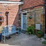 3 Bed In Fylingthorpe Oc-i29131 *